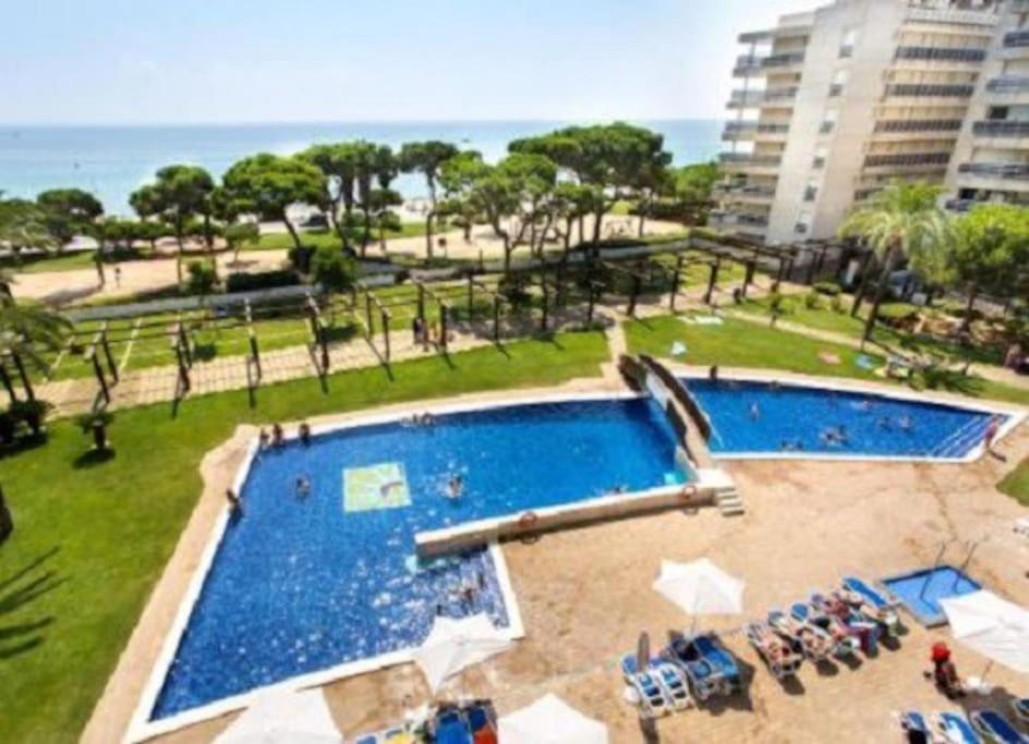 Bravaholidays-298-Central Park Blanes Exterior photo