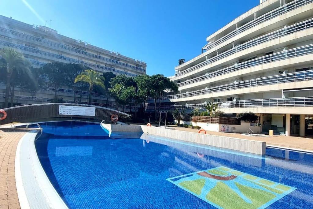 Bravaholidays-298-Central Park Blanes Exterior photo